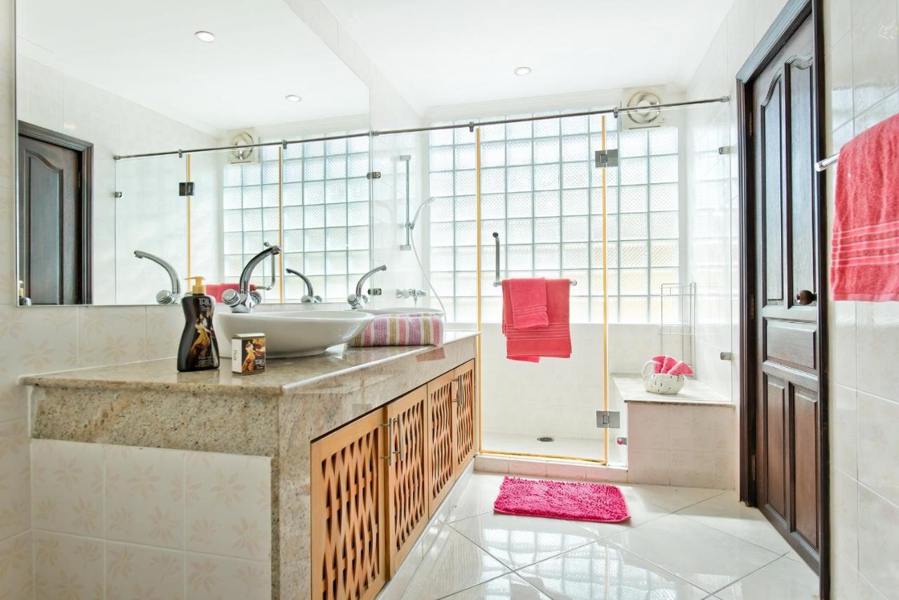 Butterfly Garden Boutique Residences Large Luxury Apts And Villas A Lifetsyle Destination By Neang, Everything You Need All Right Here 1-3 Bedrooms 110 To 190 Sq Mtrs, 2 Full Bathrooms, Rain Shower, Spa Bath, Bbq, Free Wifi, Staff 24-7, Close To Beac Pattaya Exterior foto